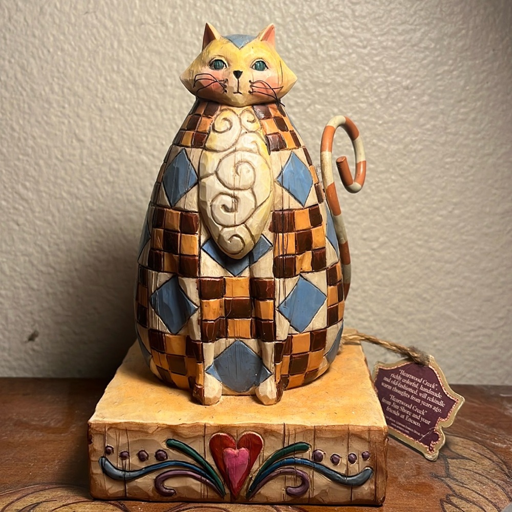 Adorable CAT figurine
